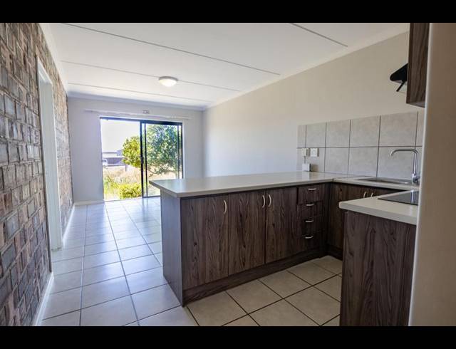 2 BEDROOM PROPERTY TO RENT IN SANDRIFT